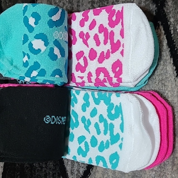 DISNEY MICKEY MOUSE MULTICOLOR ULTIMATE COLLECTION LICENSED LOW-CUT SOCKS 10PAIR - Picture 7 of 10